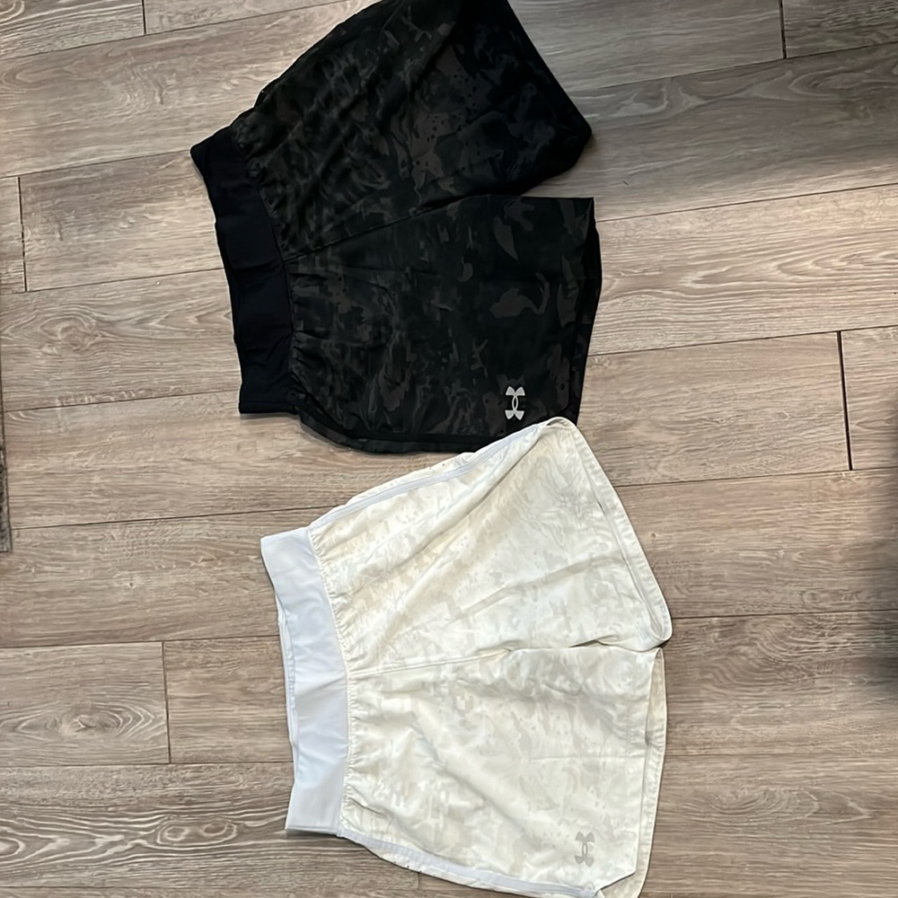 Mens Med Under Armour Running shorts 2 pair